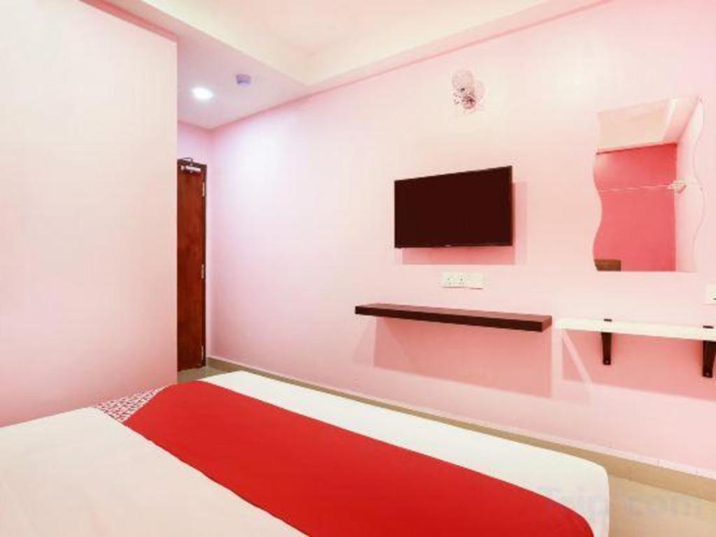 Oyo 89387 Sun Keerana Hotel Kelang Zewnętrze zdjęcie