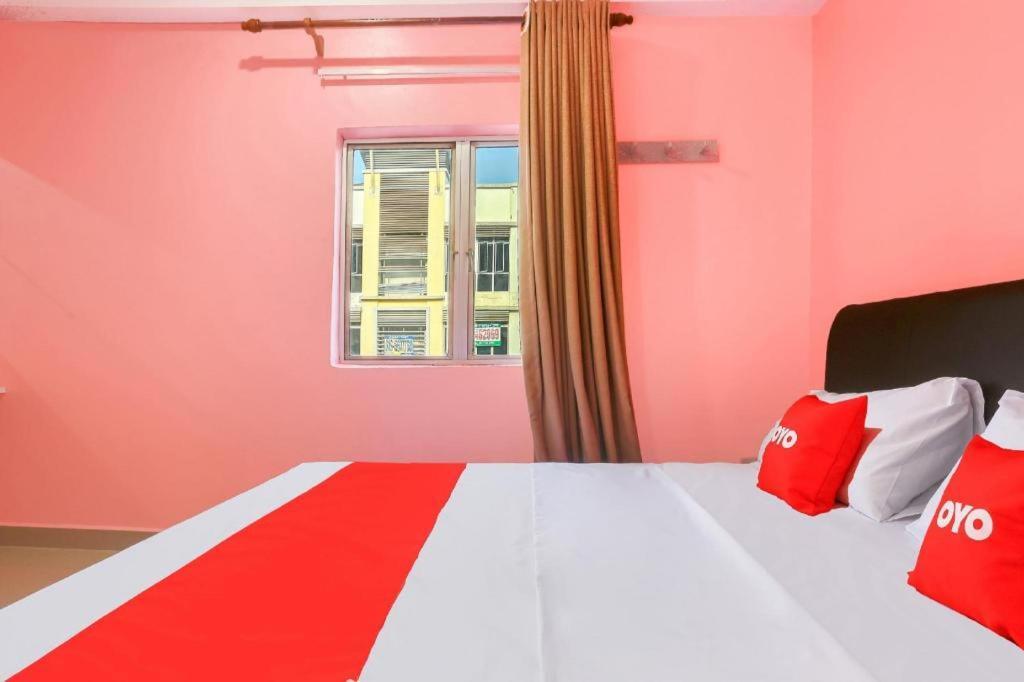 Oyo 89387 Sun Keerana Hotel Kelang Zewnętrze zdjęcie