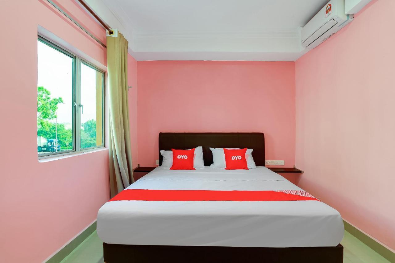 Oyo 89387 Sun Keerana Hotel Kelang Zewnętrze zdjęcie